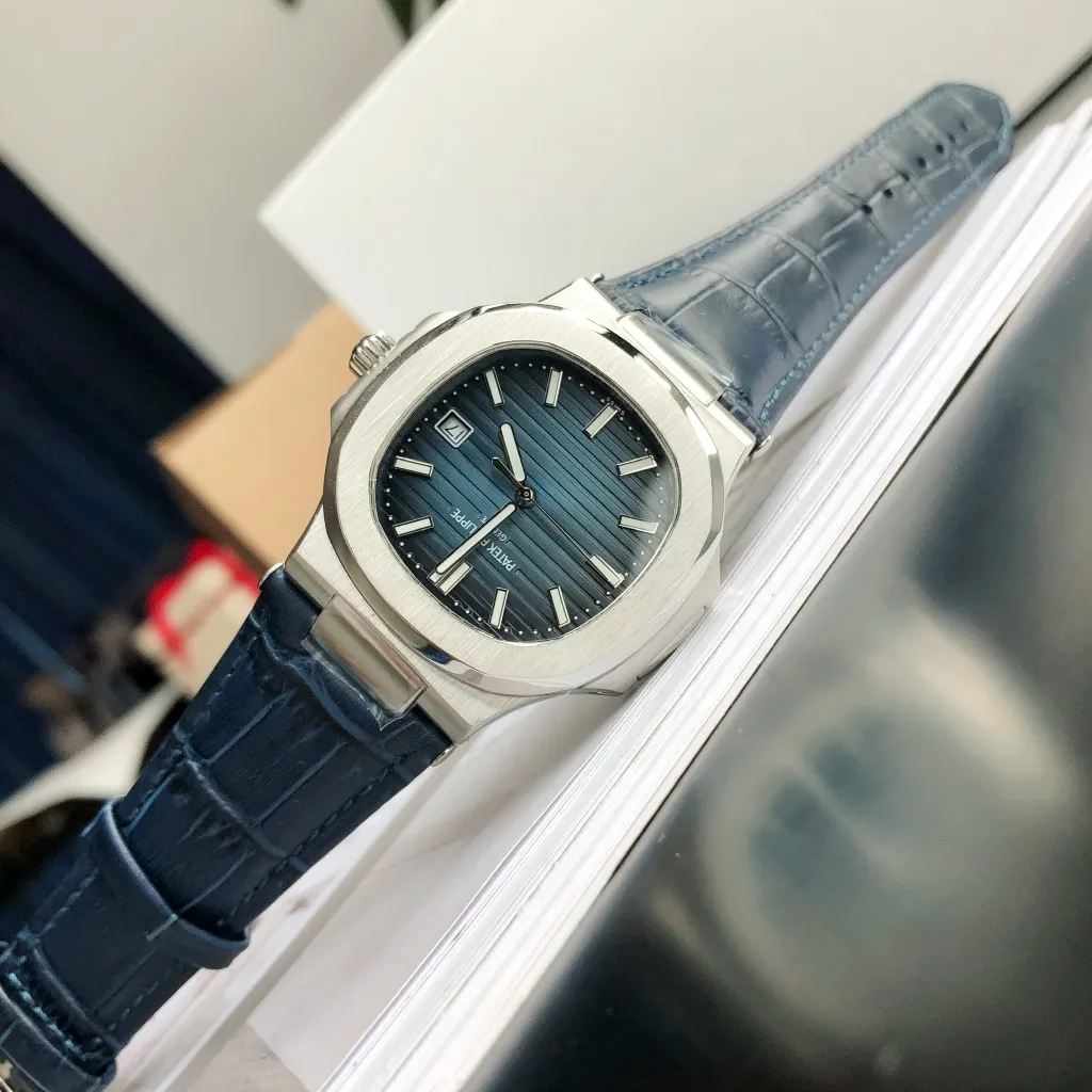 【Foreign trade import】💰2400! Patek Philippe's "Nautilus" Citizen movement comes with new feedback [Movement] Paired with GD's focus on the new Citizen 8215 movement imported from Japan, it inherits Citizen's high-quality, stable and cost-effective advantages, 0️⃣ worries about repairs [Case] 316L stainless steel case CNC technology restores the original shell shape and curvature one to one, pursuing the original 0️⃣ gap [Bracelet] Using 316 stainless steel custom-grade ergonomic bracelet [Dial] Adhering to the fineness of the big manufacturers, we strictly pursue the gap between the text lines, the thickness of the scales, and the luminous color, and strive to synchronize the 0️⃣ gap with the genuine ones ⚠️ Please look for the exclusive quality of GD products